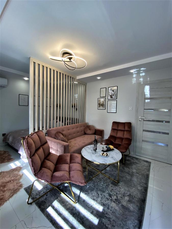 Apartament Zielona Nad Sanem Apartment Sanok Bagian luar foto